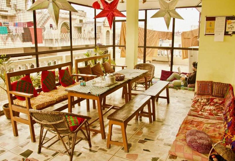 Hostel Gostops Agra 1