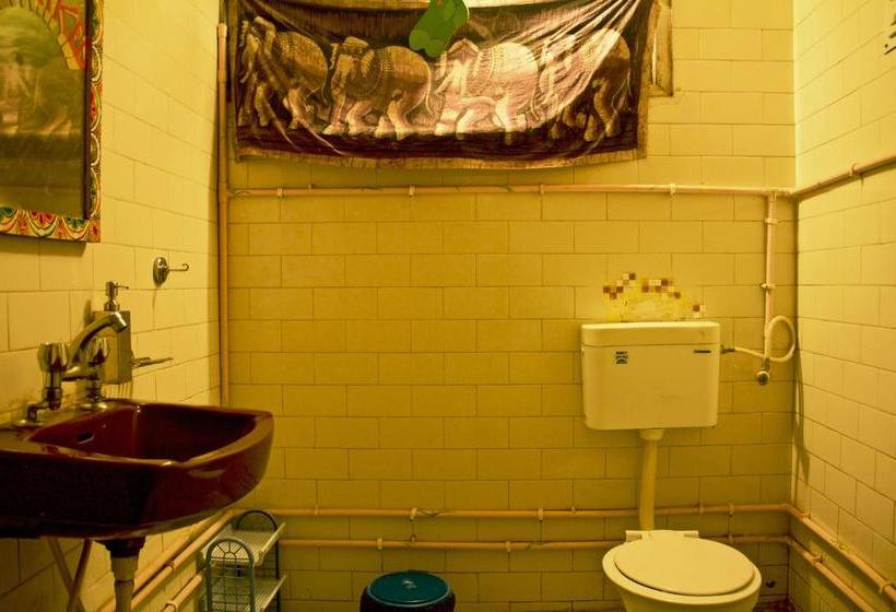 Hostel Gostops Agra 19