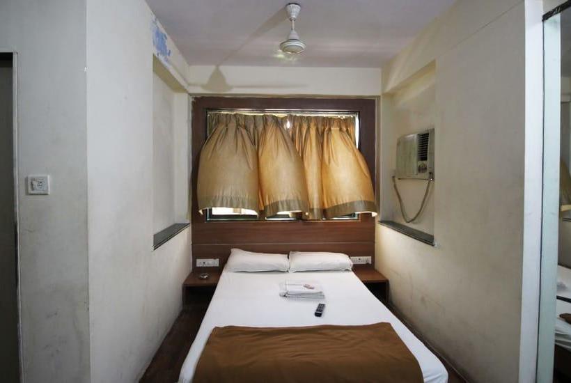 Hotel Room Maangta 130 @ Thane West 1