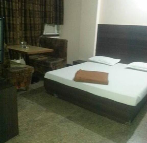 Hotel Room Maangta 130 @ Thane West 12