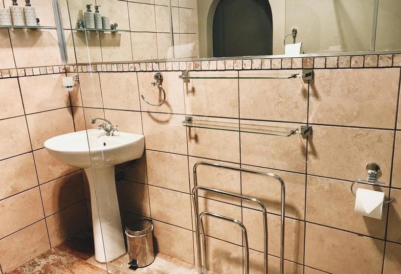 Bed and Breakfast 109 Ryno Kriel 18