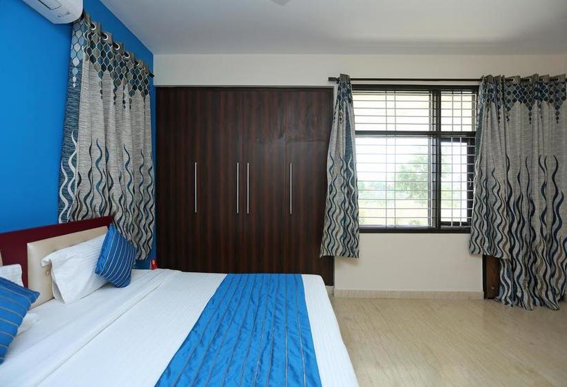 Bed and Breakfast Aanandam Villa 10