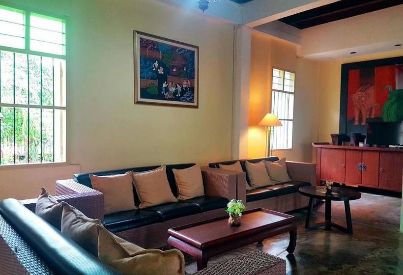 Maikhao Boutique Hostel