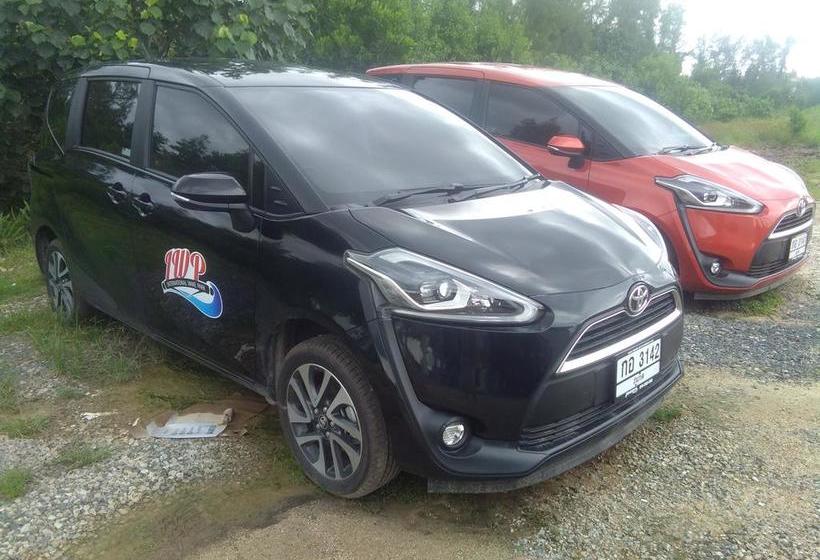 Iwp Wake Park & Resort Hotel Garden View 10