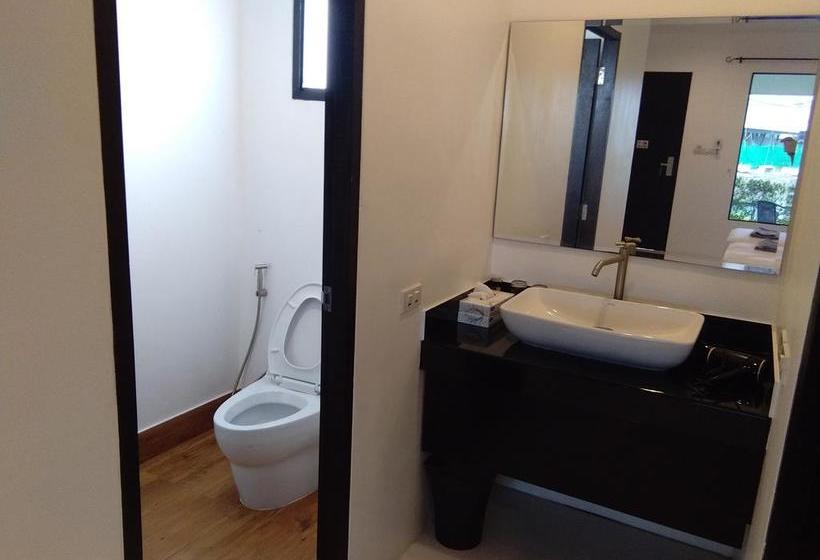 Iwp Wake Park & Resort Hotel Garden View 11