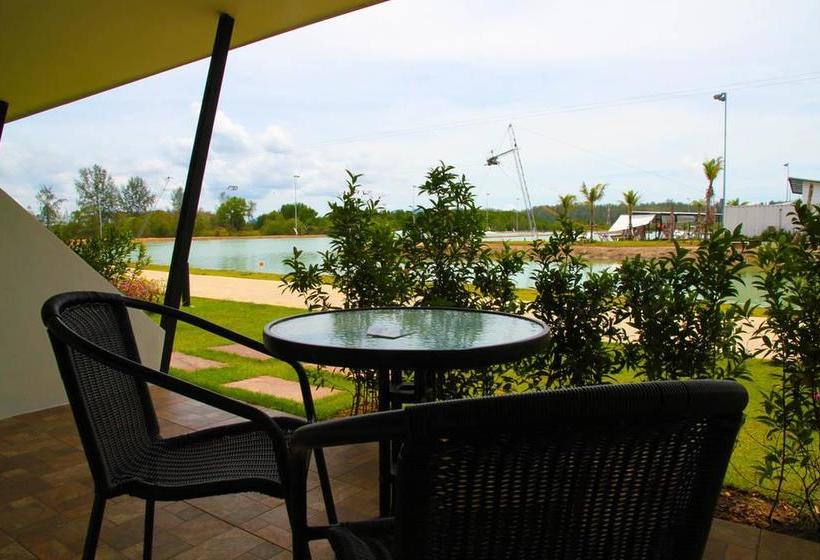 Iwp Wake Park & Resort Hotel Garden View 12