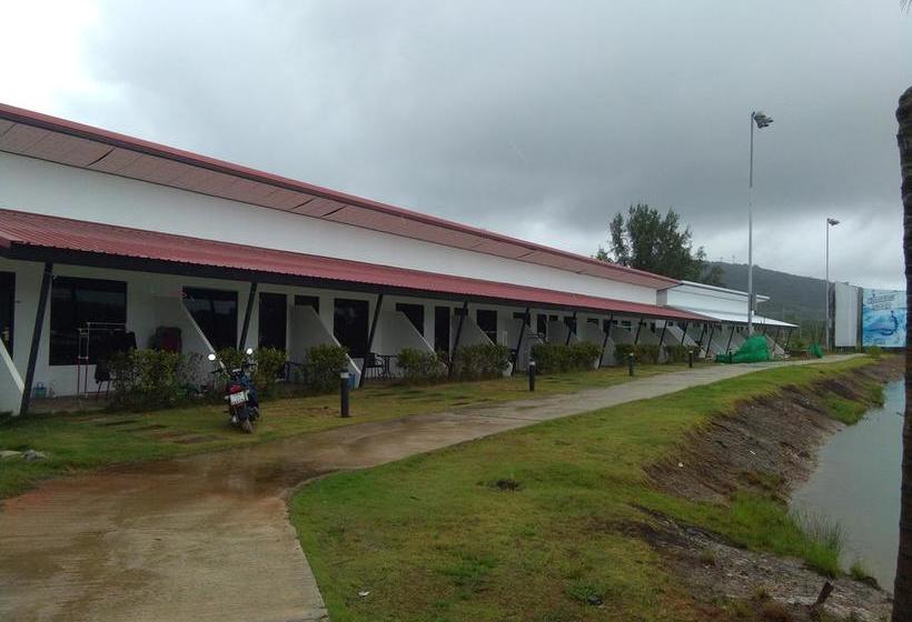 Iwp Wake Park & Resort Hotel Garden View 13