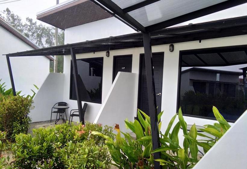 Iwp Wake Park & Resort Hotel Garden View 14