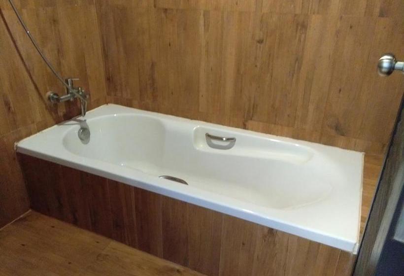 Iwp Wake Park & Resort Hotel Garden View 20