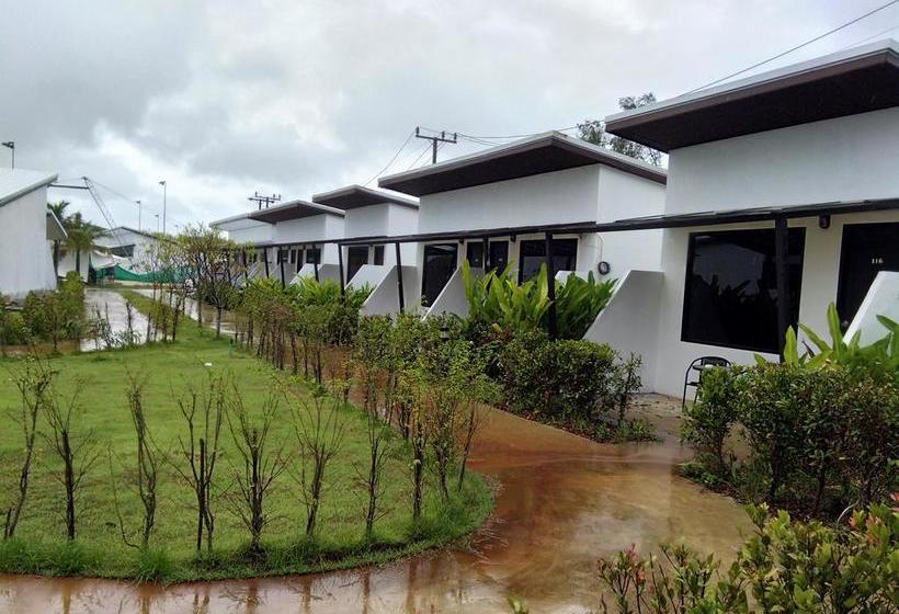 Iwp Wake Park & Resort Hotel Garden View 4