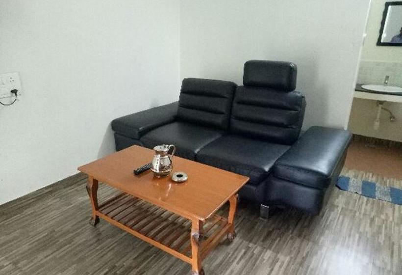 Hotel Misty Cove Inn