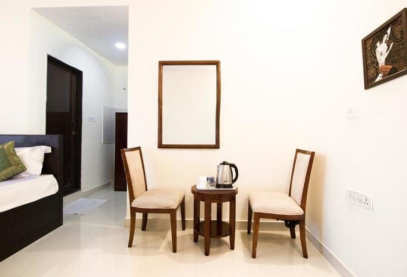 Hotel Treebo Midtown 10