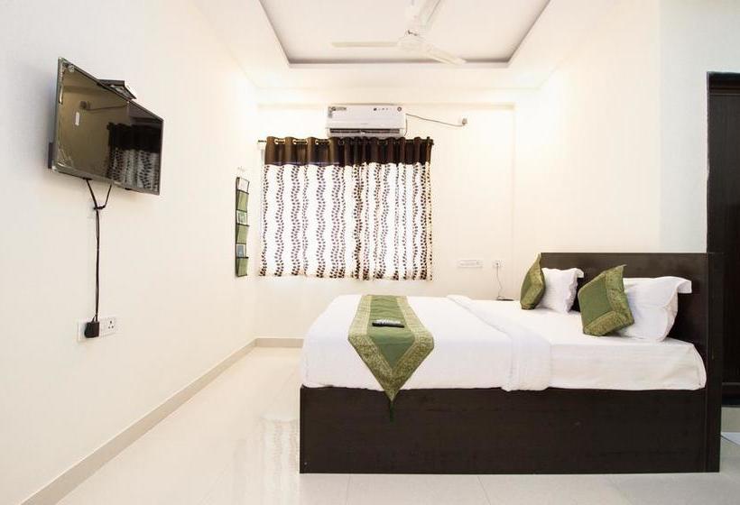 Hotel Treebo Midtown 15