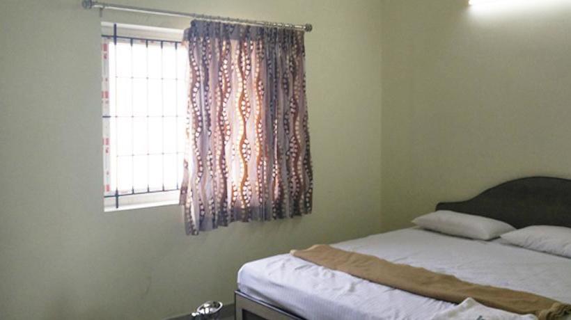 Hotel Sri Balakrishna 11