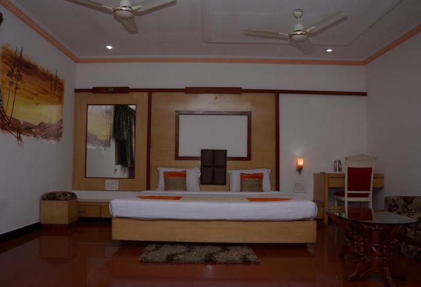 Hotel Rahul Deluxe 1