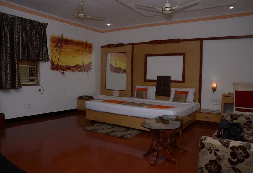 Hotel Rahul Deluxe 2