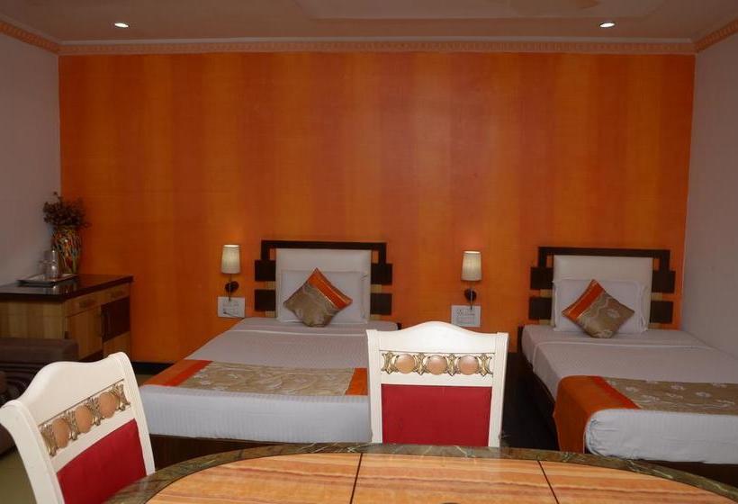 Hotel Rahul Deluxe 5