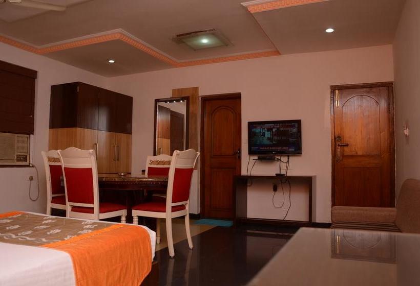 Hotel Rahul Deluxe 6