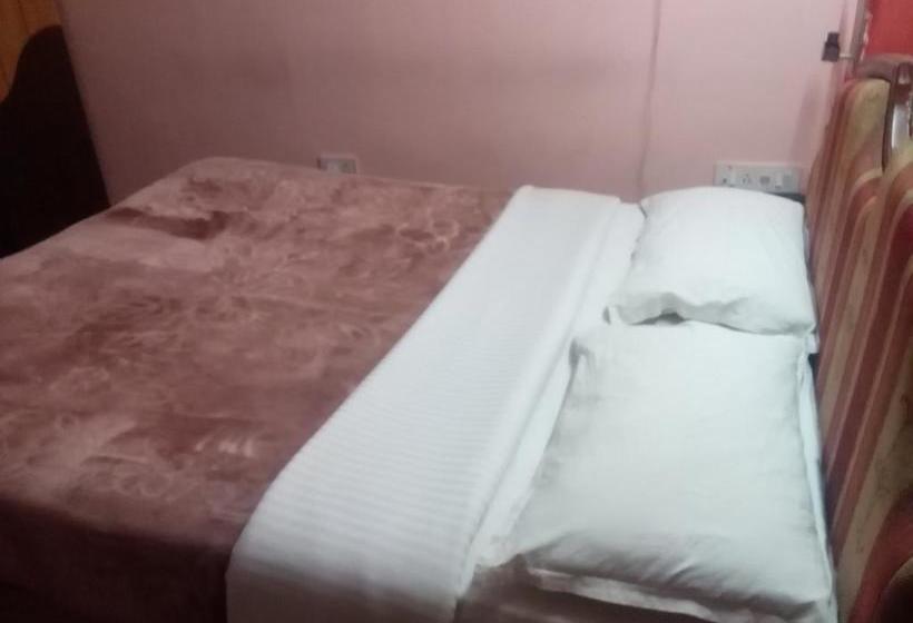 Hotel Shiv Shanthi Grand 4