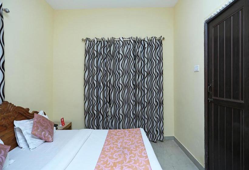 Hôtel Oyo Rooms Near Care Hospital 12