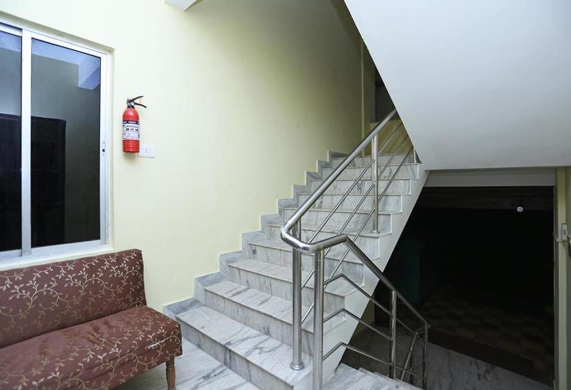 Hôtel Oyo Rooms Near Care Hospital 20