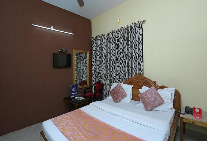 Hôtel Oyo Rooms Near Care Hospital 6