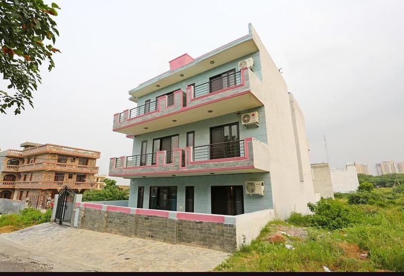 Hotel Oyo Rooms Greenfield 1