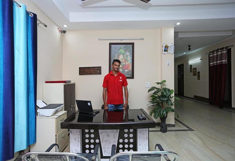 Hotel Oyo Rooms Greenfield 2