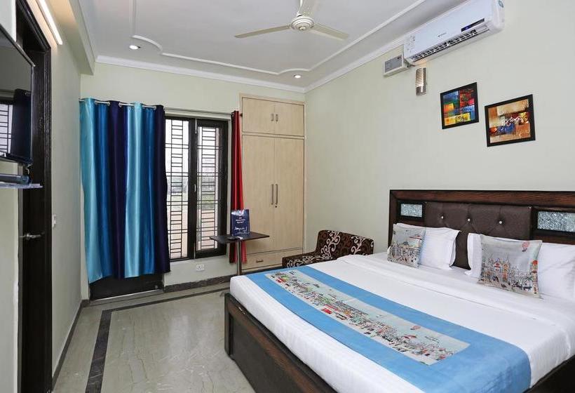 Hotel Oyo Rooms Greenfield 9