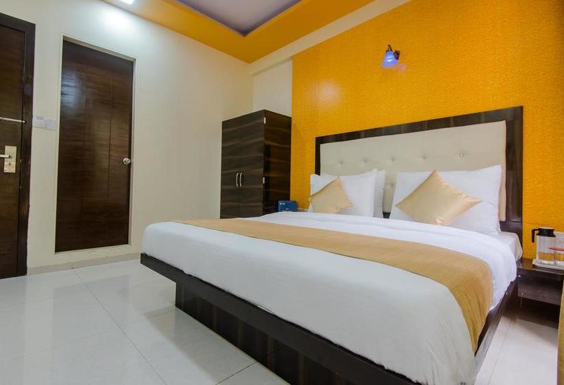 Hotel Oyo Rooms Kandivali 4
