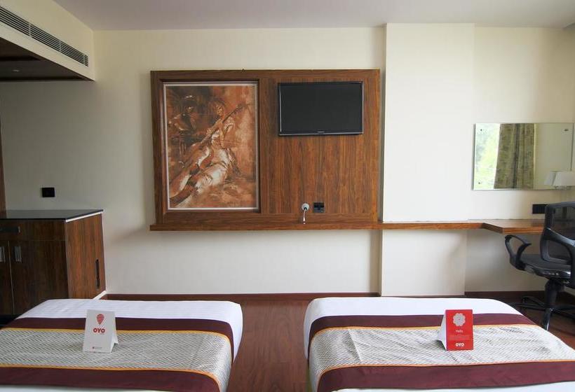 Oyo 9210 Hotel Blak & Wite 10