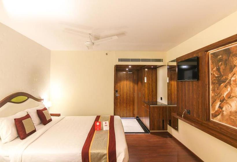 Oyo 9210 Hotel Blak & Wite 12