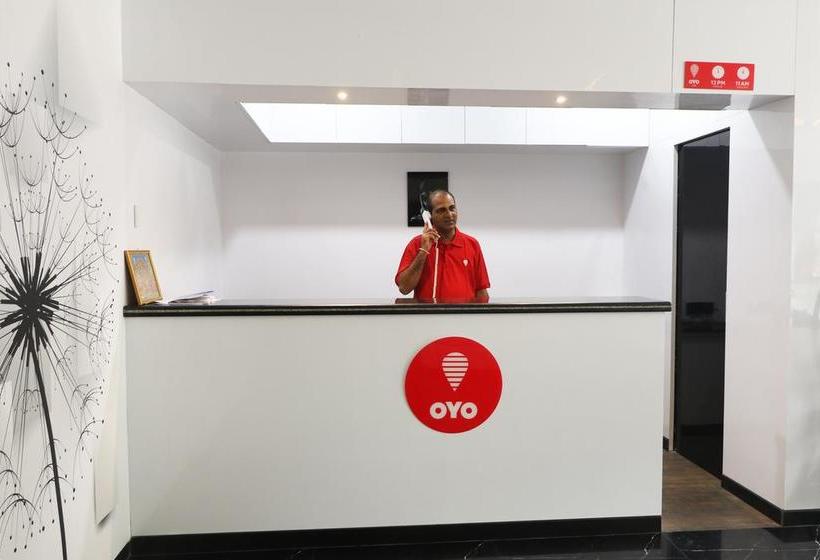 Oyo 9210 Hotel Blak & Wite 2