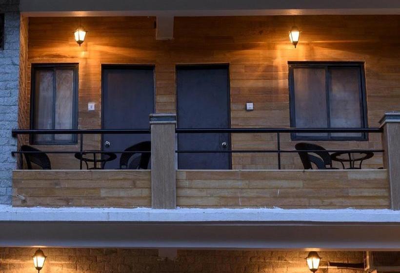 Resort Pebble Shore 10