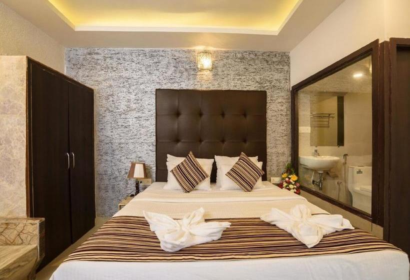 Resort Pebble Shore 3