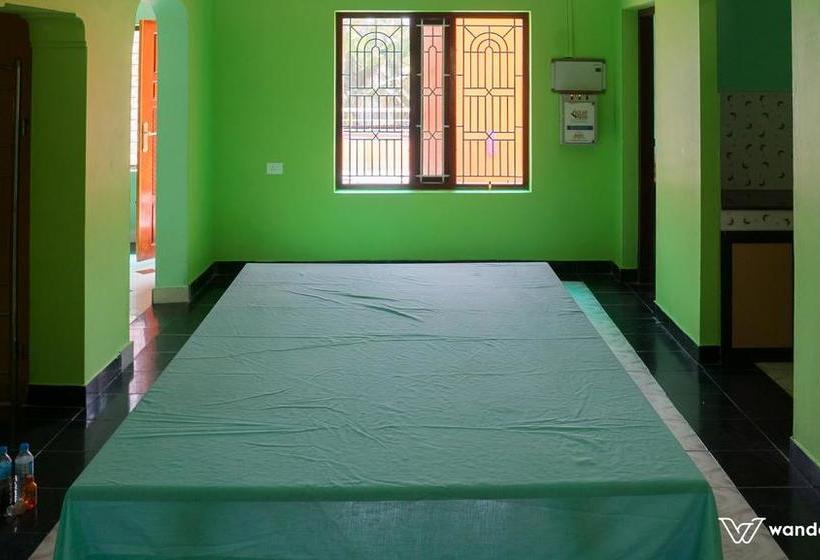 Bed and Breakfast Parijatham Homestay 1
