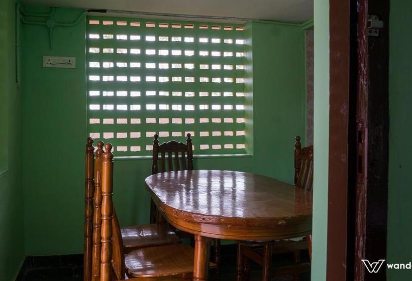 Bed and Breakfast Parijatham Homestay 7