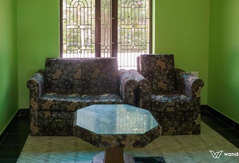 Bed and Breakfast Parijatham Homestay 9