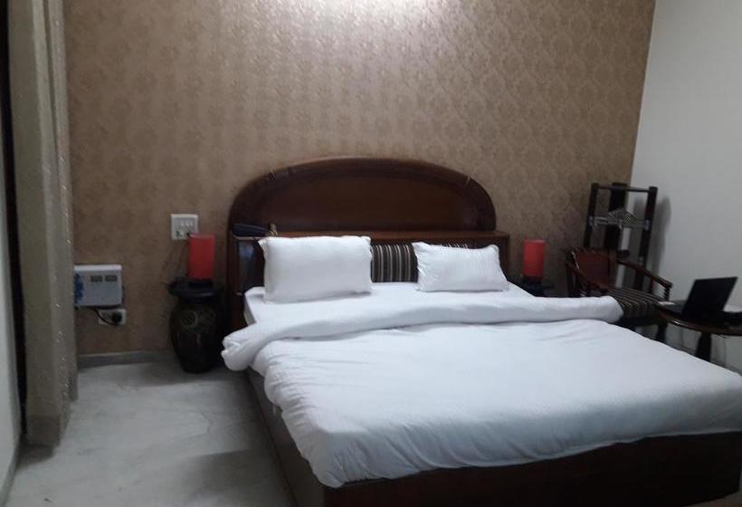 Hotel A One Homestay 10