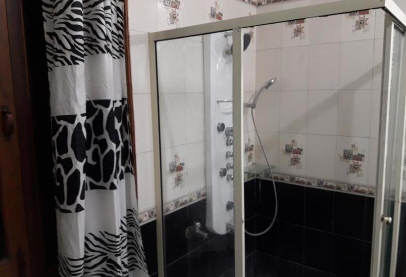 Hotel A One Homestay 8