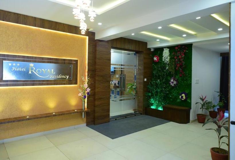 Hotel Royal Residency 12