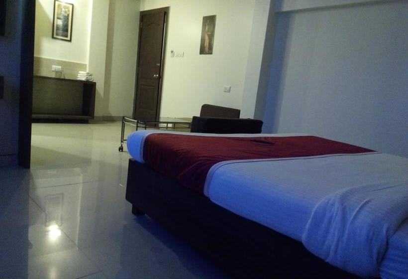 Hotel Veer Residency 1