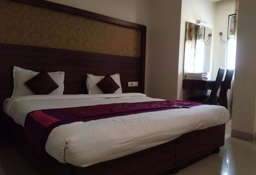 Hotel Veer Residency 10