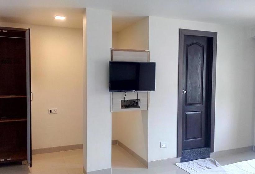 Hotel Veer Residency 18