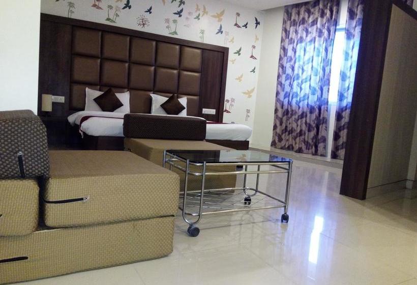 Hotel Veer Residency 4