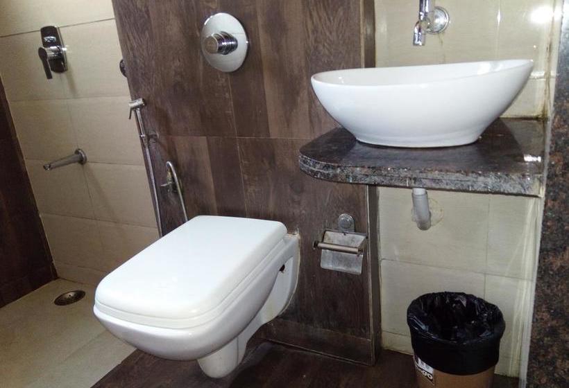 Hotel Veer Residency 7