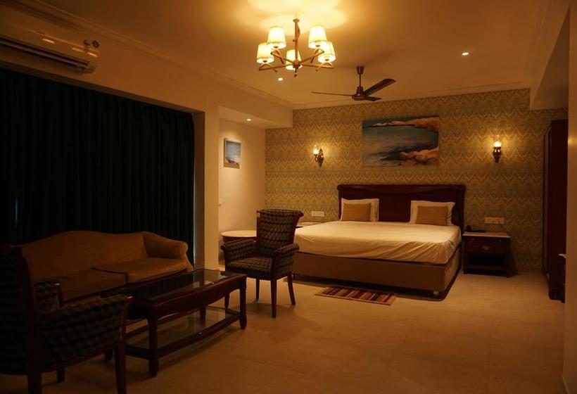 Resort The Emerald Club