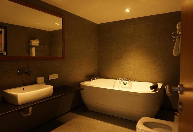 Resort The Emerald Club 14