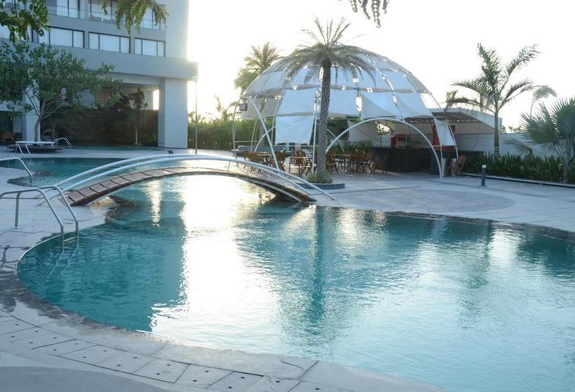 Resort The Emerald Club 19