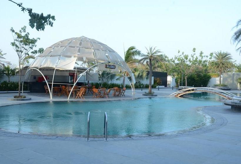 Resort The Emerald Club 20